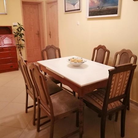 Vízaknai Apartmanház Szekesfehervar Exterior foto