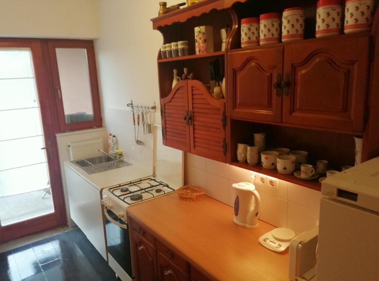 Vízaknai Apartmanház Szekesfehervar Exterior foto