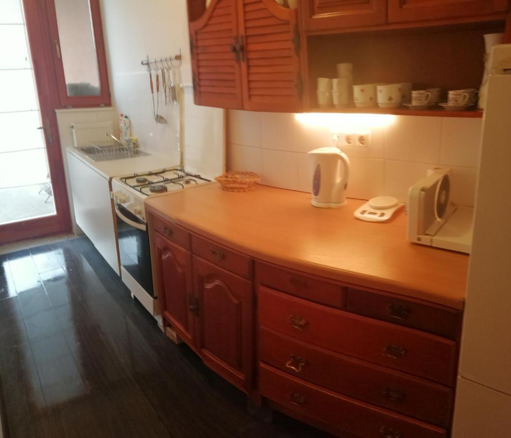 Vízaknai Apartmanház Szekesfehervar Exterior foto