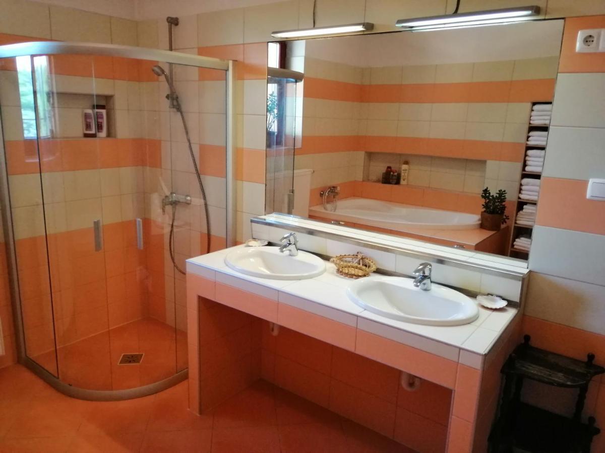 Vízaknai Apartmanház Szekesfehervar Exterior foto